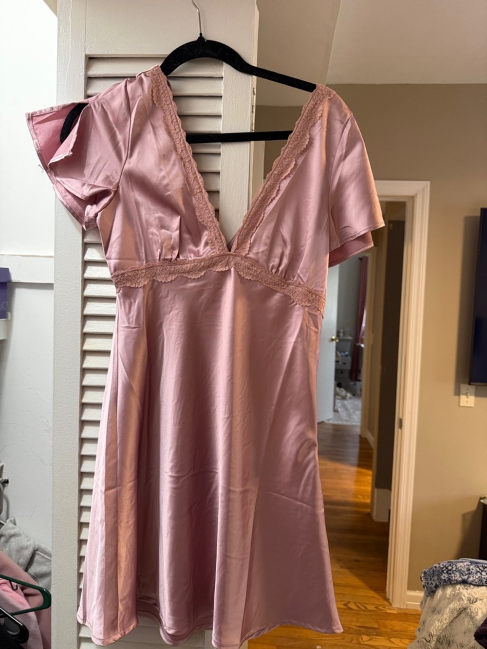 La Hearts Satin Lace-Trim Pink Chemise